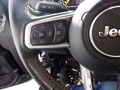 Used 2021 Jeep Gladiator Overland image 27