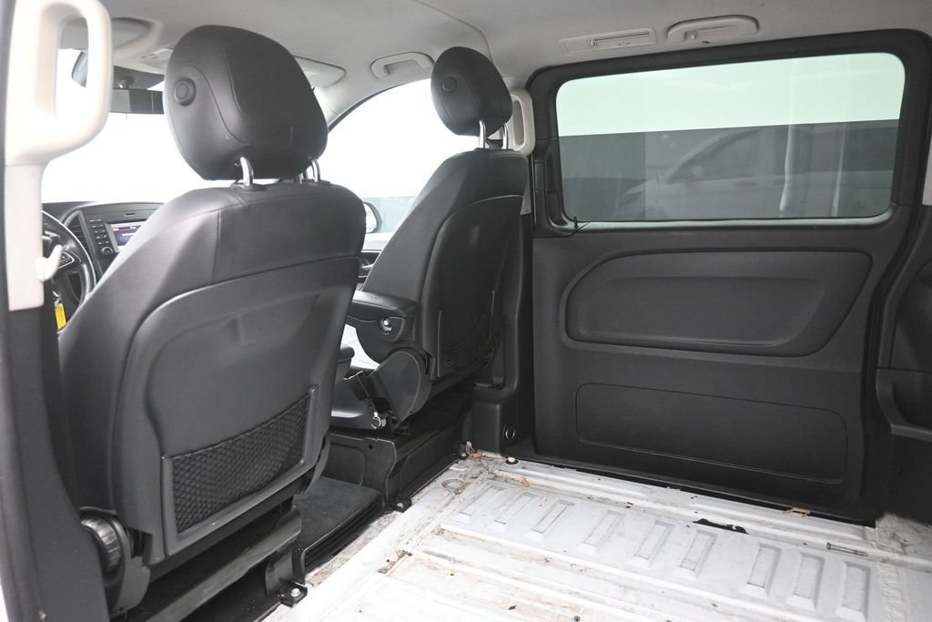 Used 2016 Mercedes-Benz Metris Passenger image 24