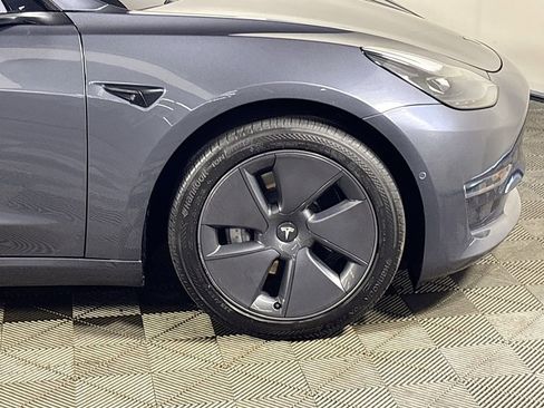 Used 2022 Tesla Model 3 Long Range AWD/4WD image 24