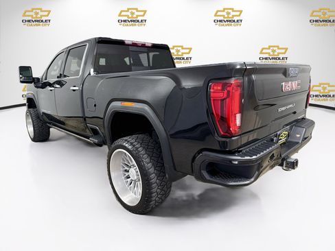 Used 2022 GMC Sierra 3500 Denali w/ Denali Black Diamond Edition AWD/4WD image 6