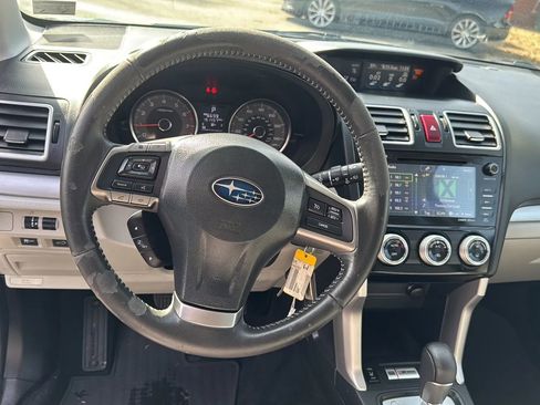 Used 2016 Subaru Forester 2.5i Limited image 9