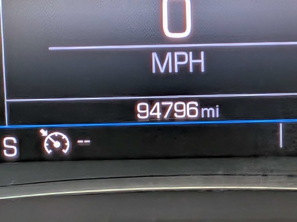Used 2020 GMC Acadia SLE w/ LPO, Floor Liner Package AWD/4WD image 28