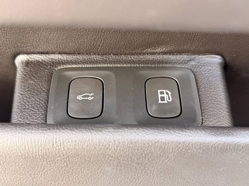 Used 2016 Cadillac ELR image 24