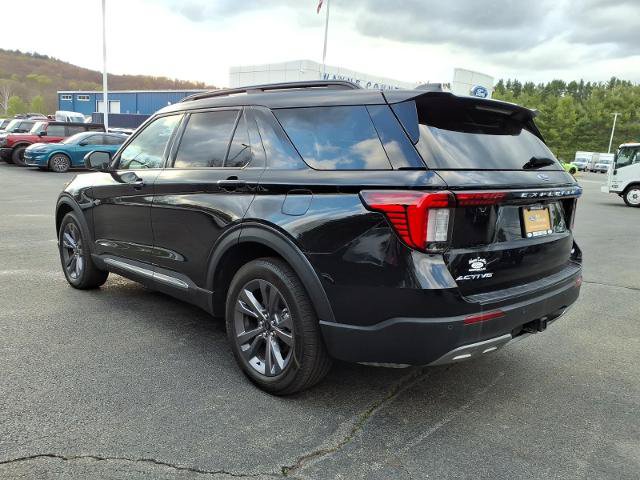 Certified 2025 Ford Explorer Active w/ Active Comfort Package AWD/4WD image 5