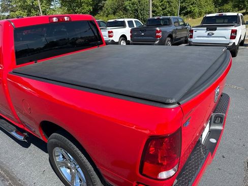 Used 2021 RAM 1500 Express RWD image 25