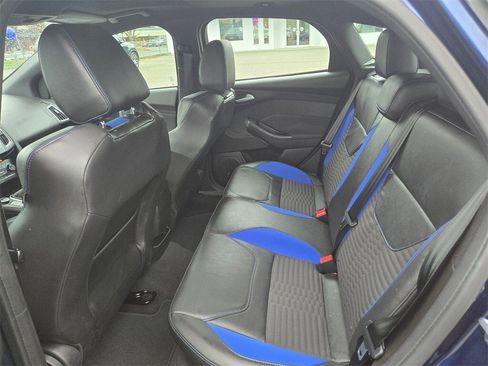 Used 2016 Ford Focus ST w/ Equipment Group 401A image 10