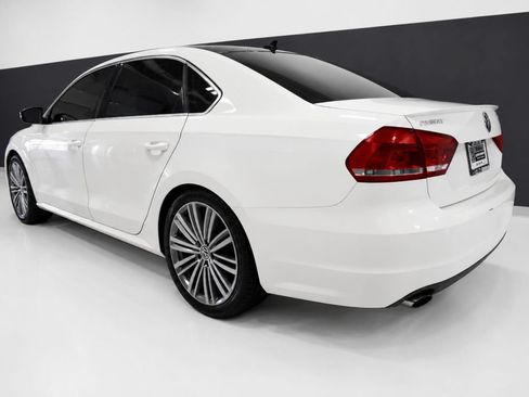 Used 2015 Volkswagen Passat 1.8T Sport FWD image 3