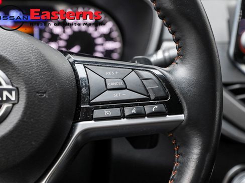 Used 2023 Nissan Altima 2.5 SR image 16