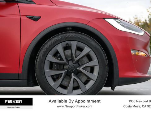 Used 2023 Tesla Model X image 5