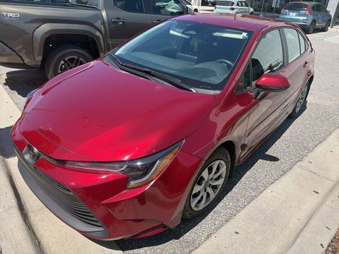 Used 2023 Toyota Corolla LE FWD image 2
