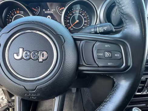 Used 2022 Jeep Gladiator Sport AWD/4WD image 20