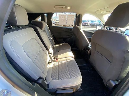 Certified 2022 Ford Escape SE w/ Convenience Package image 33