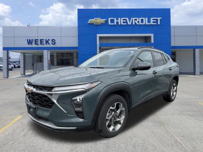 Used 2025 Chevrolet Trax LT