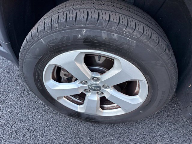 Used 2019 Jeep Compass Latitude w/ Popular Equipment Group AWD/4WD image 6