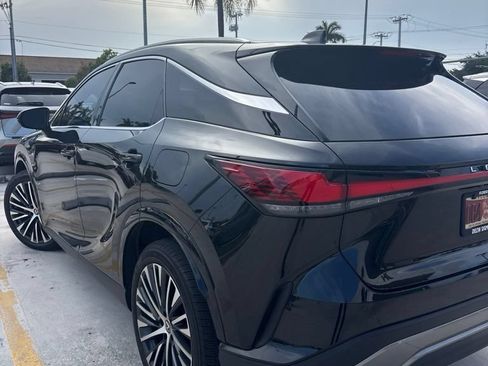 Used 2023 Lexus RX 350 Premium Plus w/ Cold Area Package FWD image 7