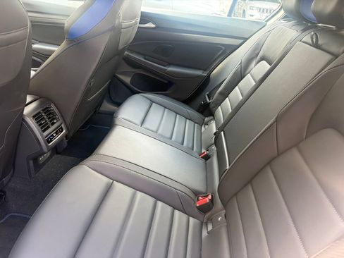 Used 2024 Volkswagen Golf R AWD/4WD image 3