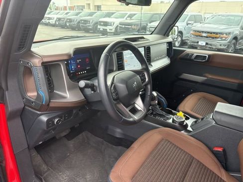 Used 2021 Ford Bronco Outer Banks AWD/4WD image 10