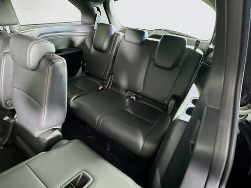 Used 2025 Honda Odyssey Sport-L image 29