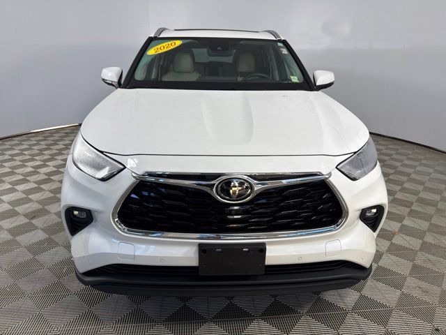 Used 2020 Toyota Highlander Limited AWD/4WD image 2