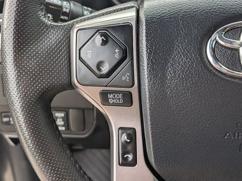 Used 2020 Toyota Tacoma Limited AWD/4WD image 25