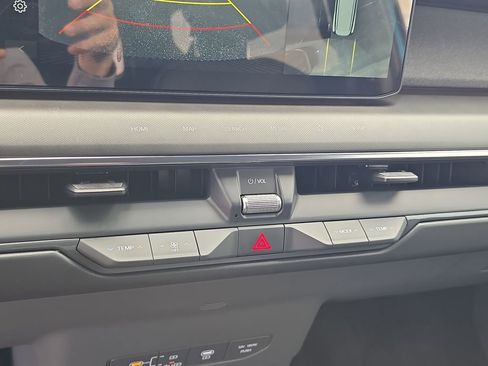 New 2026 Kia EV9 Land AWD/4WD image 26