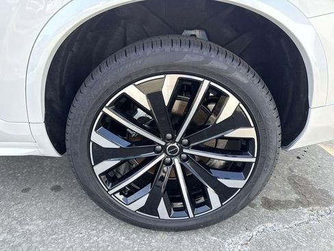 New 2026 Volvo XC90 B6 Ultra w/ Protection Package image 5