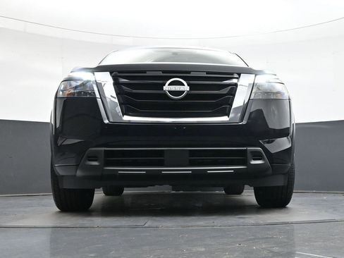Used 2025 Nissan Pathfinder SV image 35