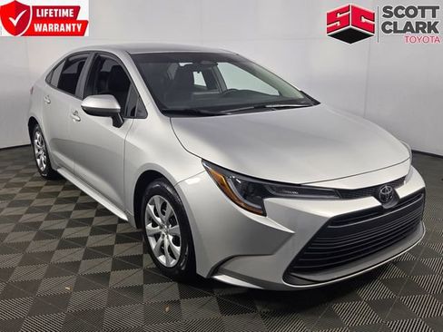 Used 2023 Toyota Corolla LE image 1