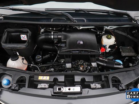 Used 2020 Mercedes-Benz Sprinter 2500 image 14