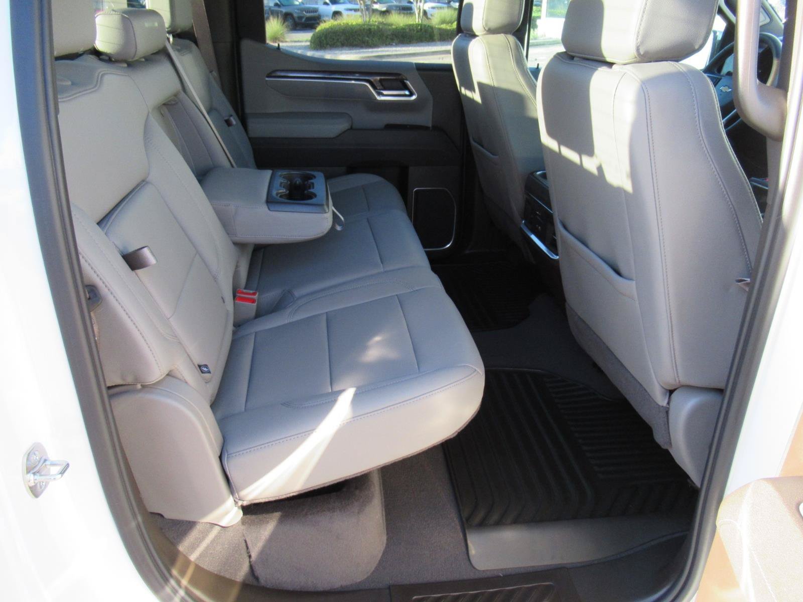 Used 2026 Chevrolet Silverado 1500 LTZ RWD image 33