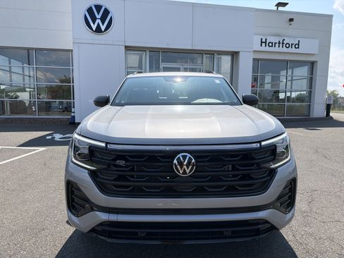 New 2026 Volkswagen Atlas Cross Sport SEL R-Line AWD/4WD image 9