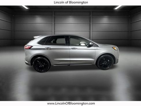 Used 2022 Ford Edge ST-Line w/ Class II Trailer Tow Package AWD/4WD image 8
