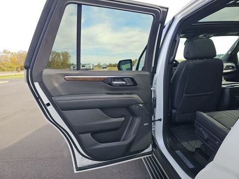 Used 2025 Chevrolet Tahoe High Country image 25