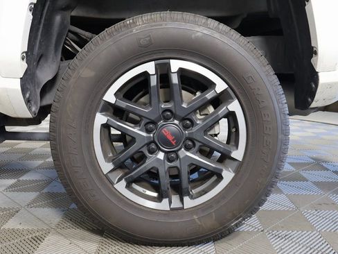 Used 2024 Toyota Tacoma TRD Sport image 15