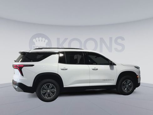 New 2026 Chevrolet Traverse LT w/ Enhanced Driving Package image 12