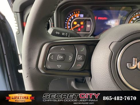 New 2026 Jeep Wrangler Unlimited Rubicon w/ Steel Bumper Group image 16