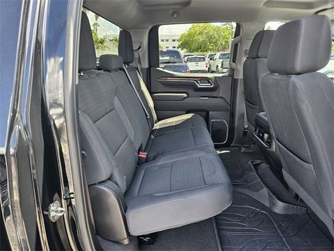 Used 2022 Chevrolet Silverado 1500 LT Trail Boss image 9