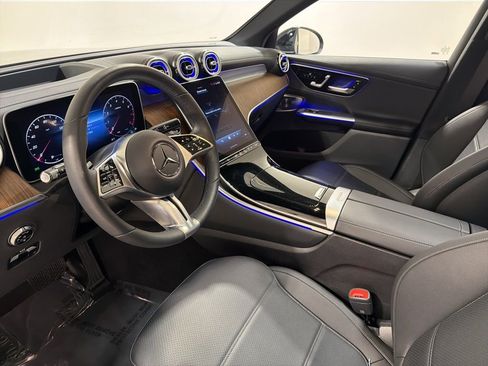 Used 2023 Mercedes-Benz GLC 300 GLC 300 image 10