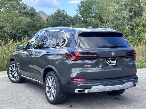 Used 2026 BMW X5 xDrive40i w/ Climate Comfort Package image 4