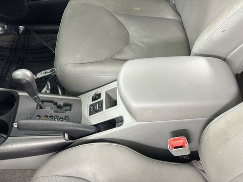 Used 2011 Toyota RAV4 Limited image 32