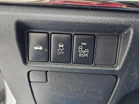 Used 2013 Toyota Avalon XLE Touring image 28