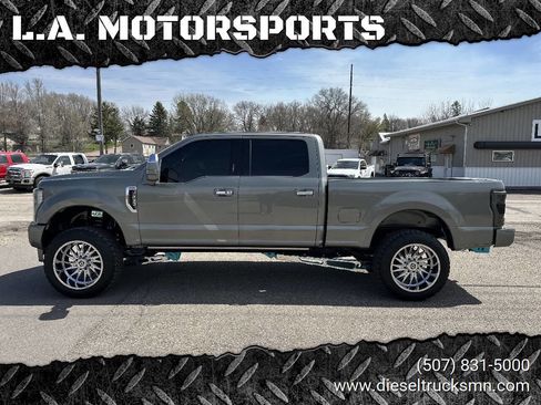 Used 2019 Ford F250 Platinum w/ Platinum Ultimate Package AWD/4WD image 1