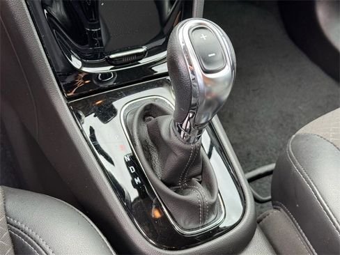 Used 2019 Buick Encore Preferred image 24