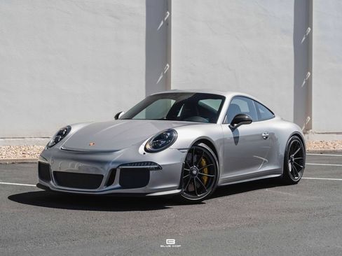 Used 2016 Porsche 911 R RWD image 5