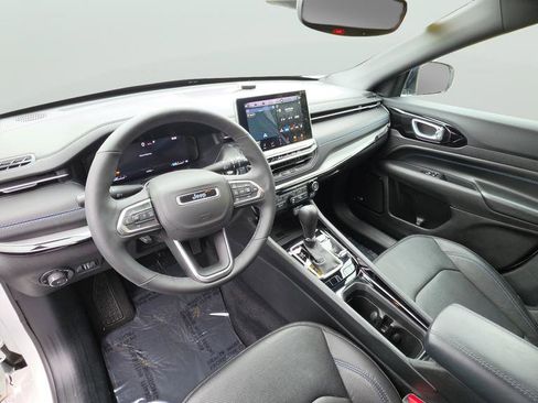 Used 2025 Jeep Compass Limited w/ Driver Assist Group I AWD/4WD image 20