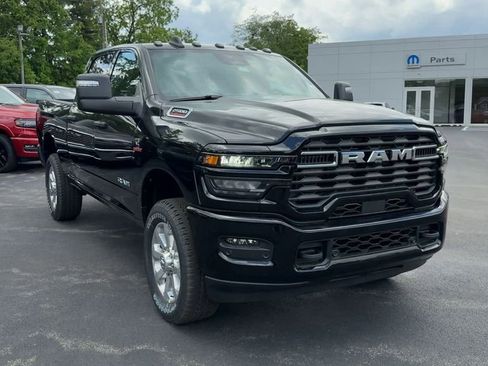 New 2026 RAM 2500 Big Horn AWD/4WD image 9