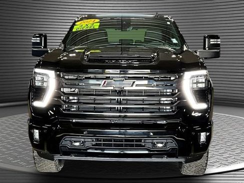 Used 2024 Chevrolet Silverado 2500 High Country w/ Midnight Edition AWD/4WD image 2