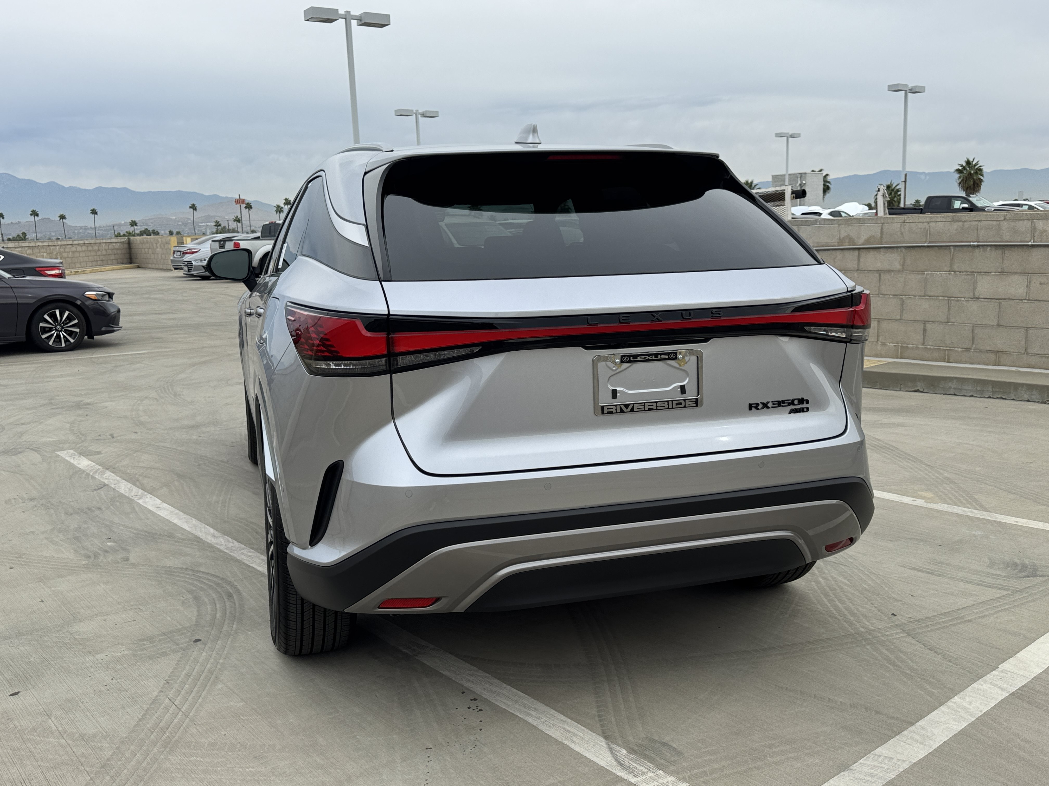 New 2026 Lexus RX 350h AWD/4WD image 8