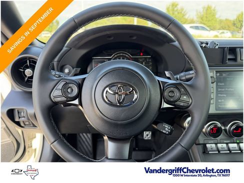 Used 2025 Toyota GR86 Premium w/ Performance Package RWD image 12