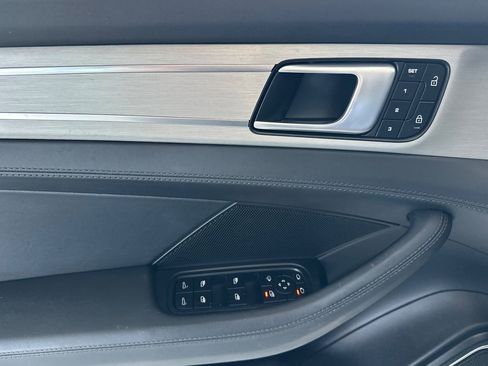Certified 2022 Porsche Panamera Turbo S AWD/4WD image 12